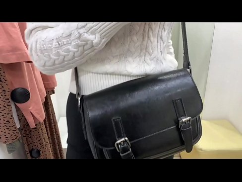 ❤️ Vieša jaunos kalės FeralBerry masturbacija su dildo aprangos kambaryje Super seksas prie lt.goodseller.top
